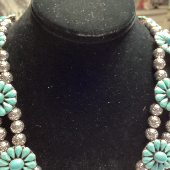 Eye Candy Los Angeles Womens squash, blossom, FAUX turquoise necklace - Picture 3 of 8